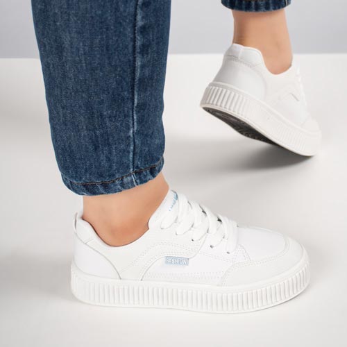 کفش و کتانی زنانه